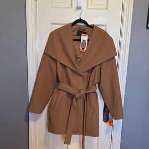 Tahari Tan XXL Coat with Elegant Design